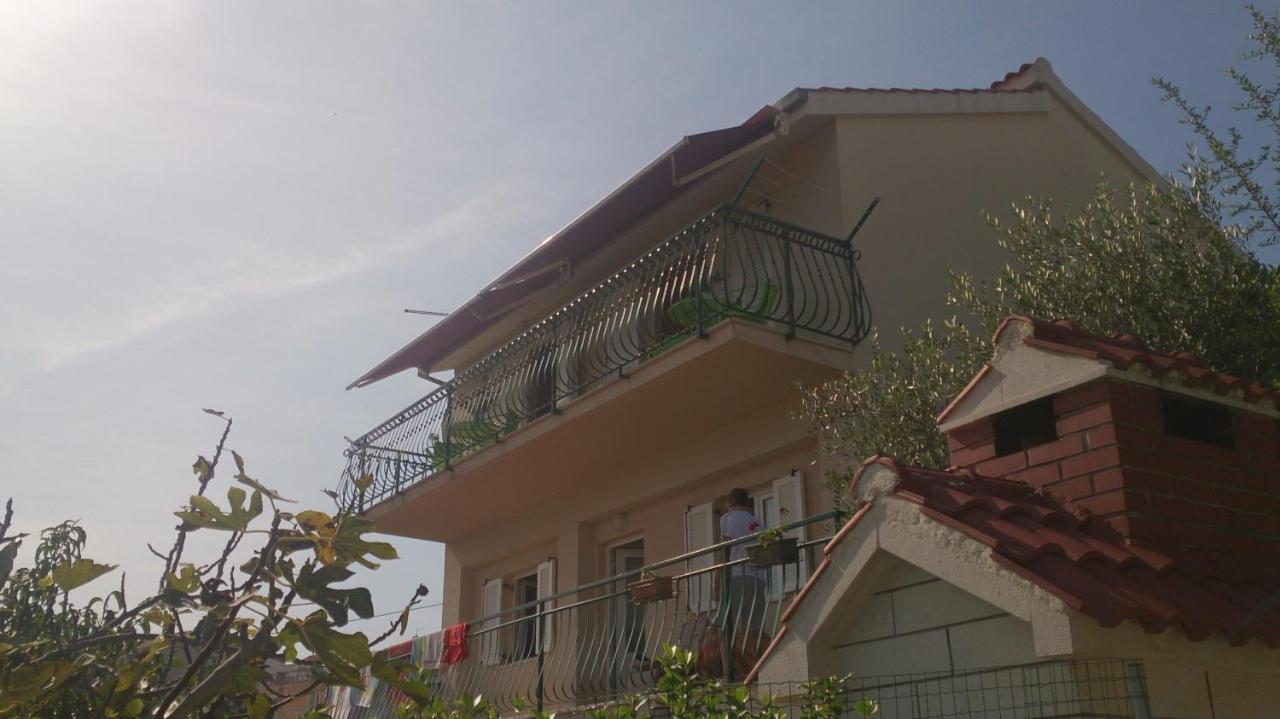 Apartments Toni Trogir Quarto foto